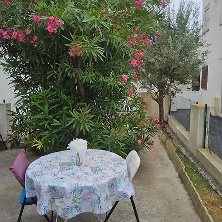 La Du Cardinale, Grande Terrasse Clim 4 Personnes *